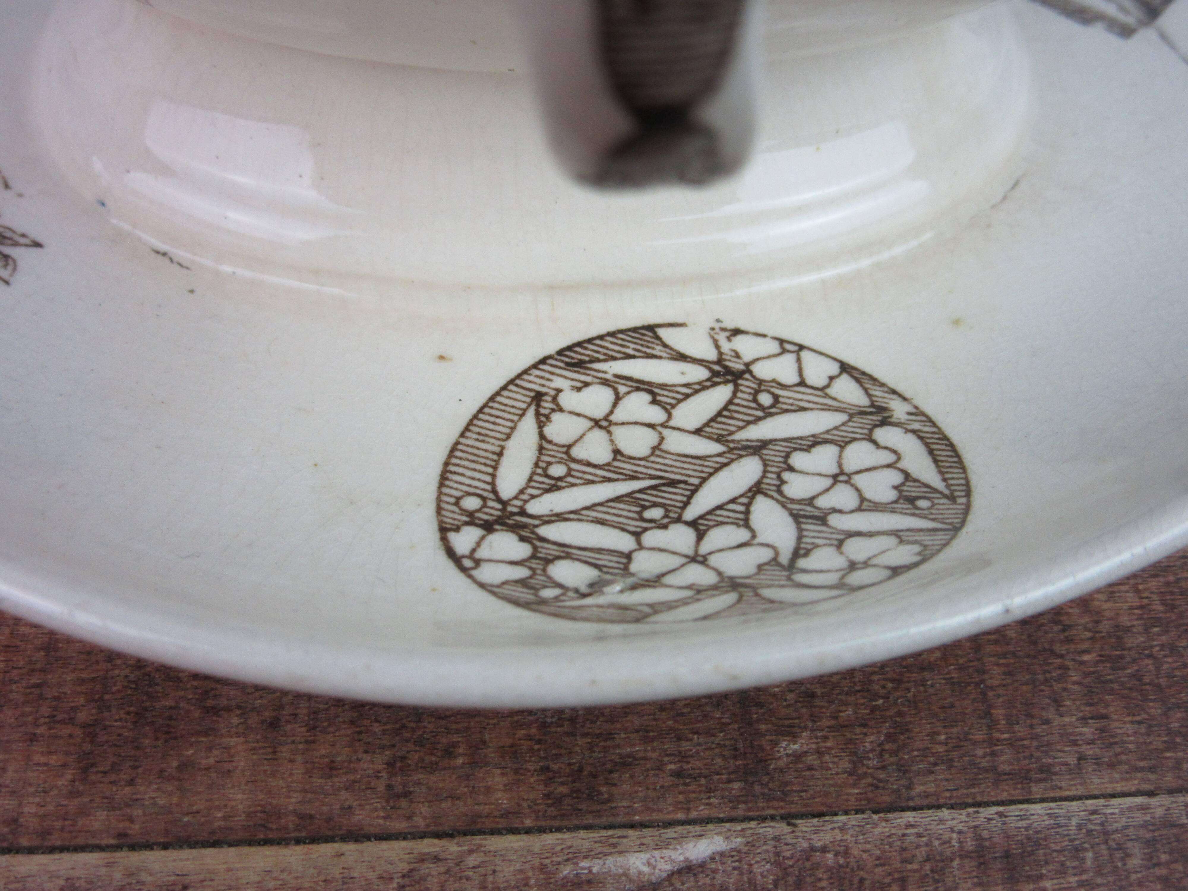 Saucière terre de fer, city landscapes