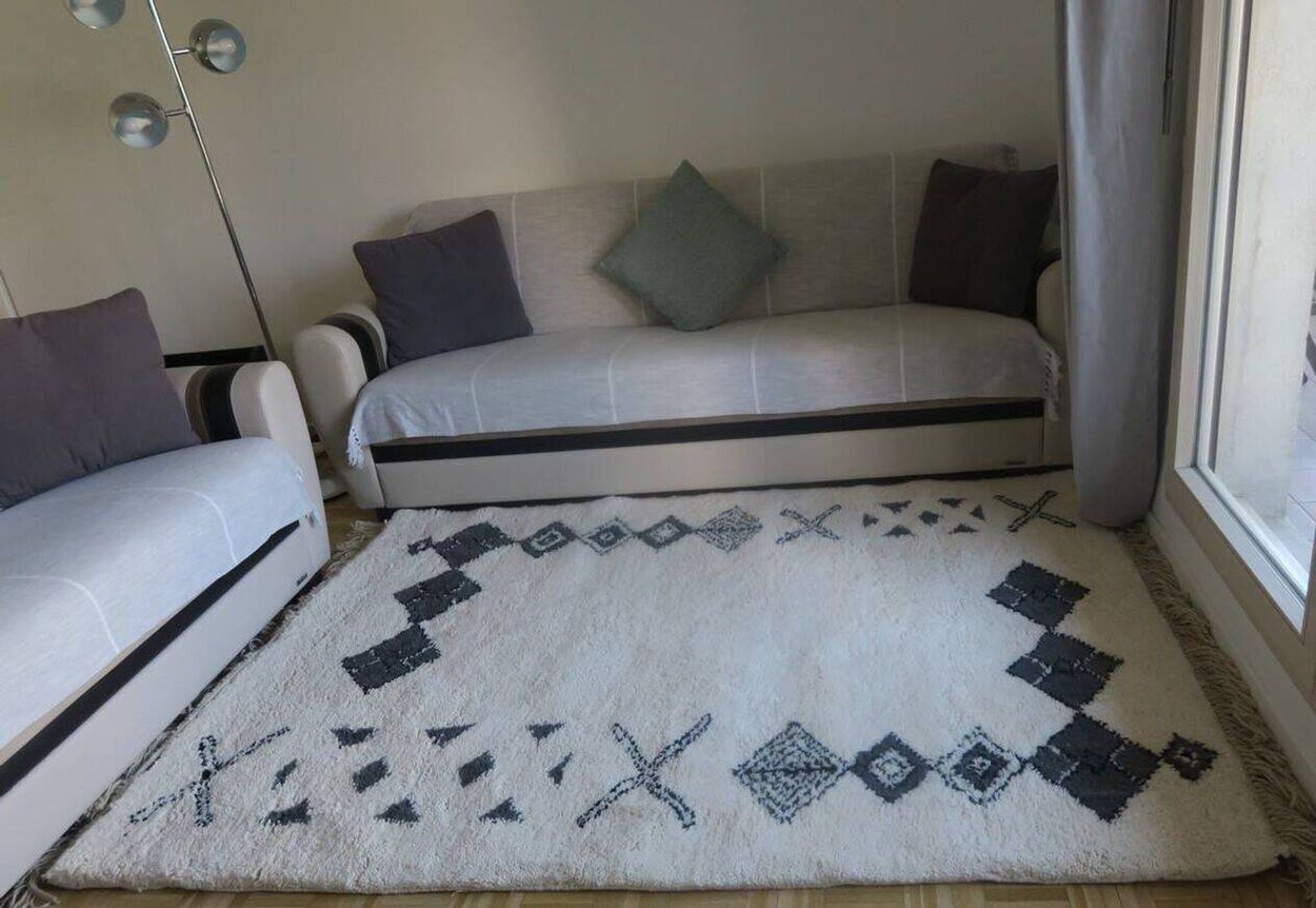 White handmade traditional wool rug 300/200cm