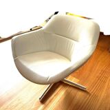 "Auckland" armchair by Cassina, Jean Marie Massaud