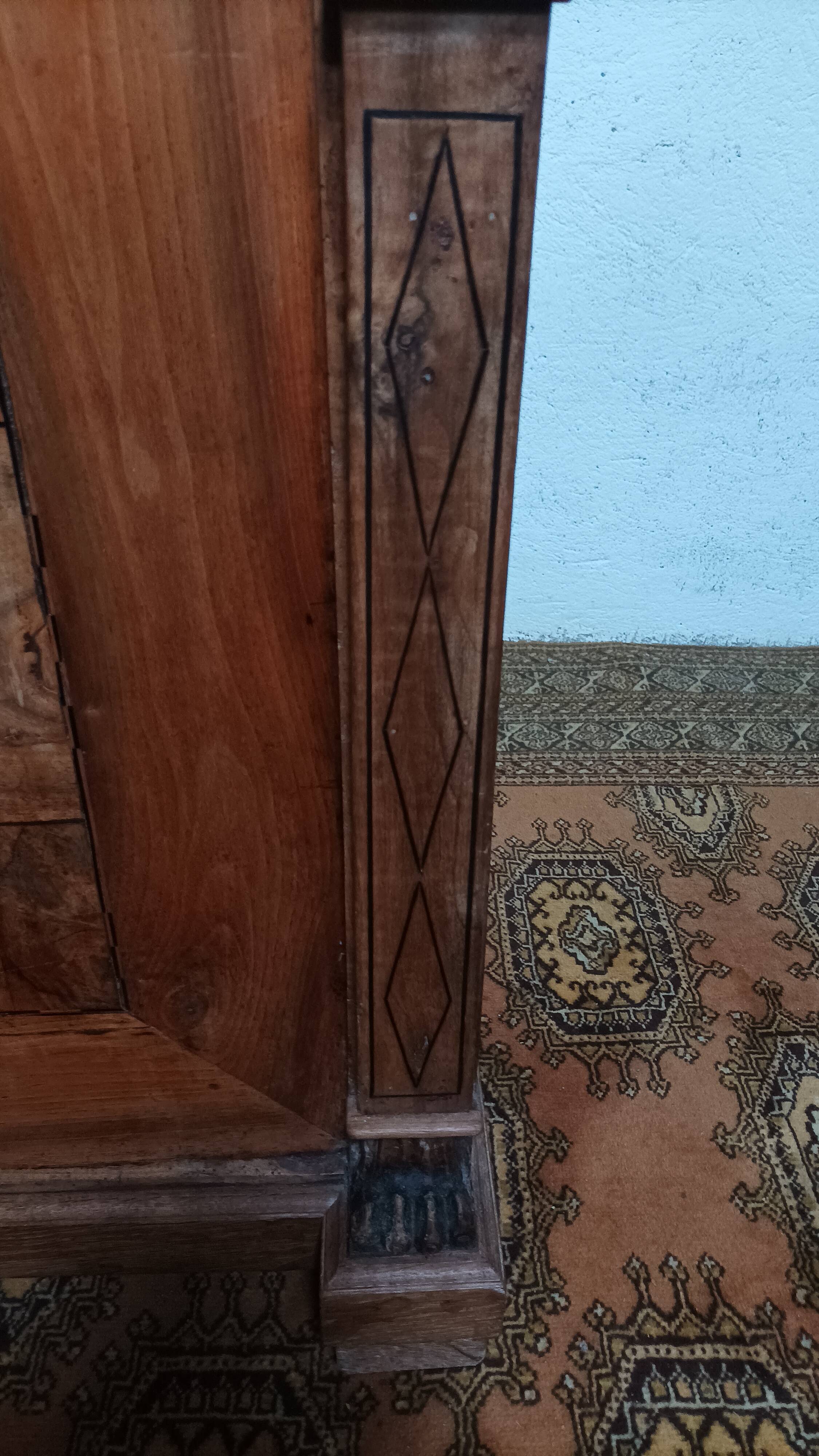Biedermeier period sideboard in precious wood and ebony marquetry