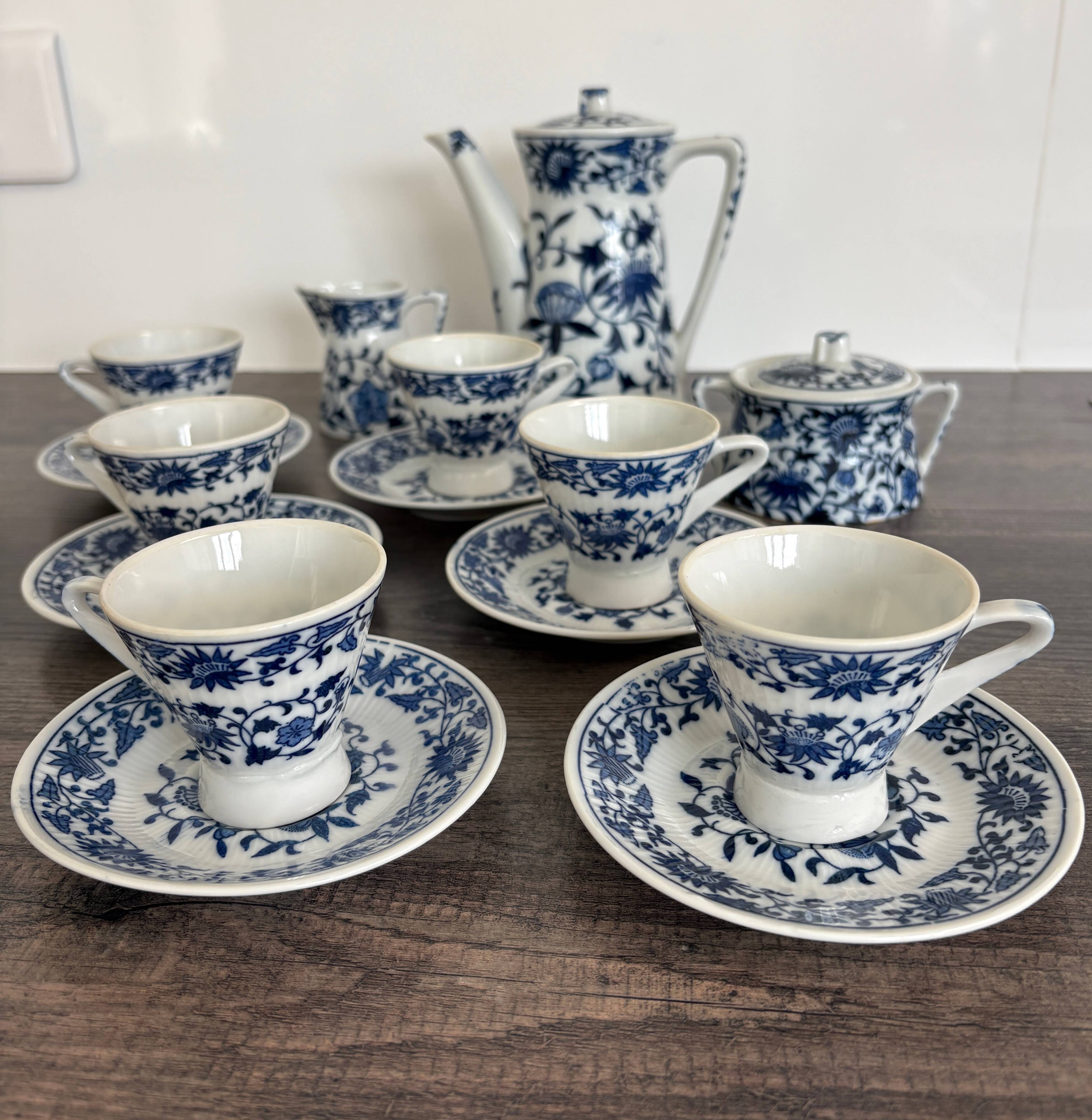 Maruhachi China Vintage Japanese Porcelain Service
