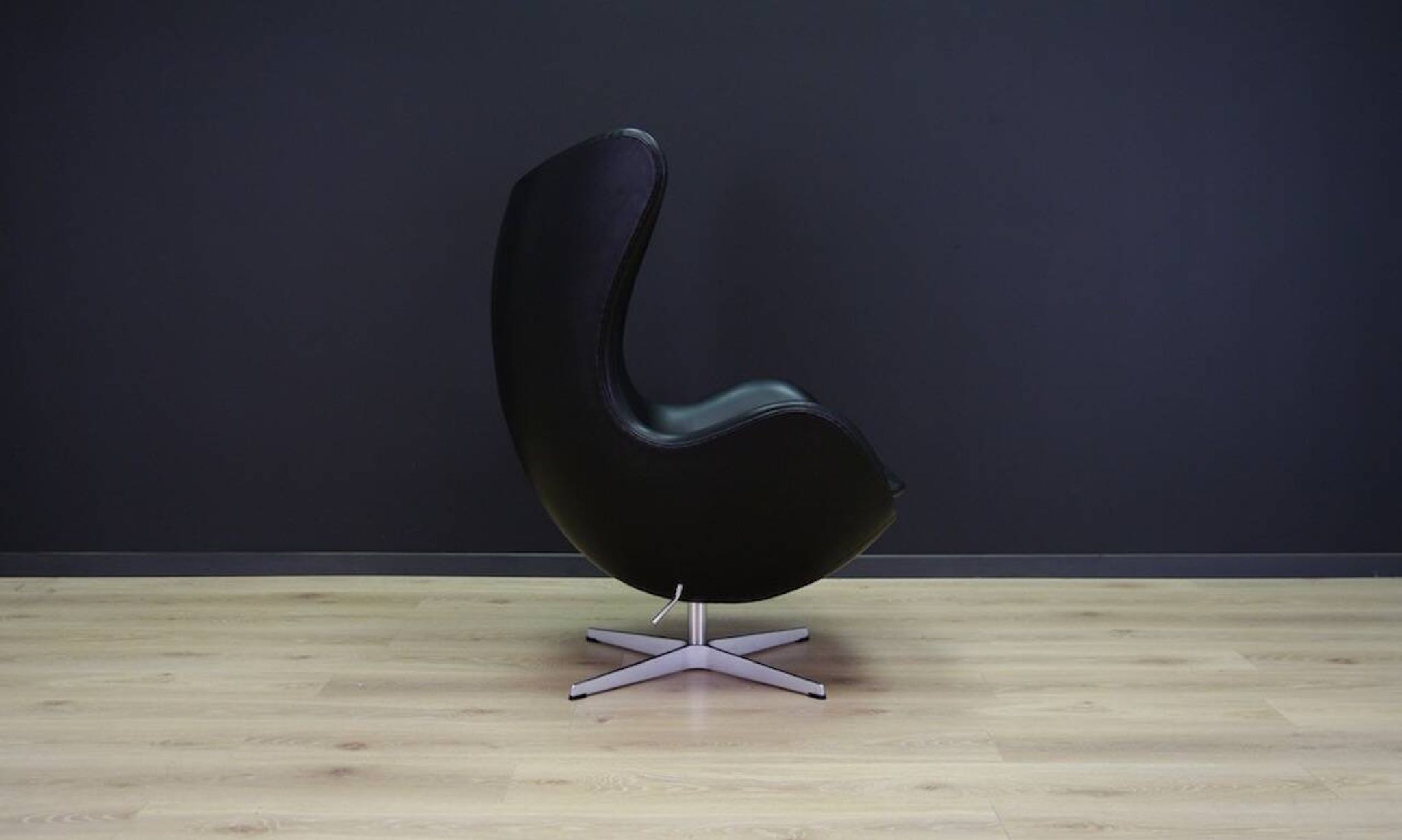 Egg Chair, Danish design, designer: Arne Jacobsen, manufacturer: Fritz Hans