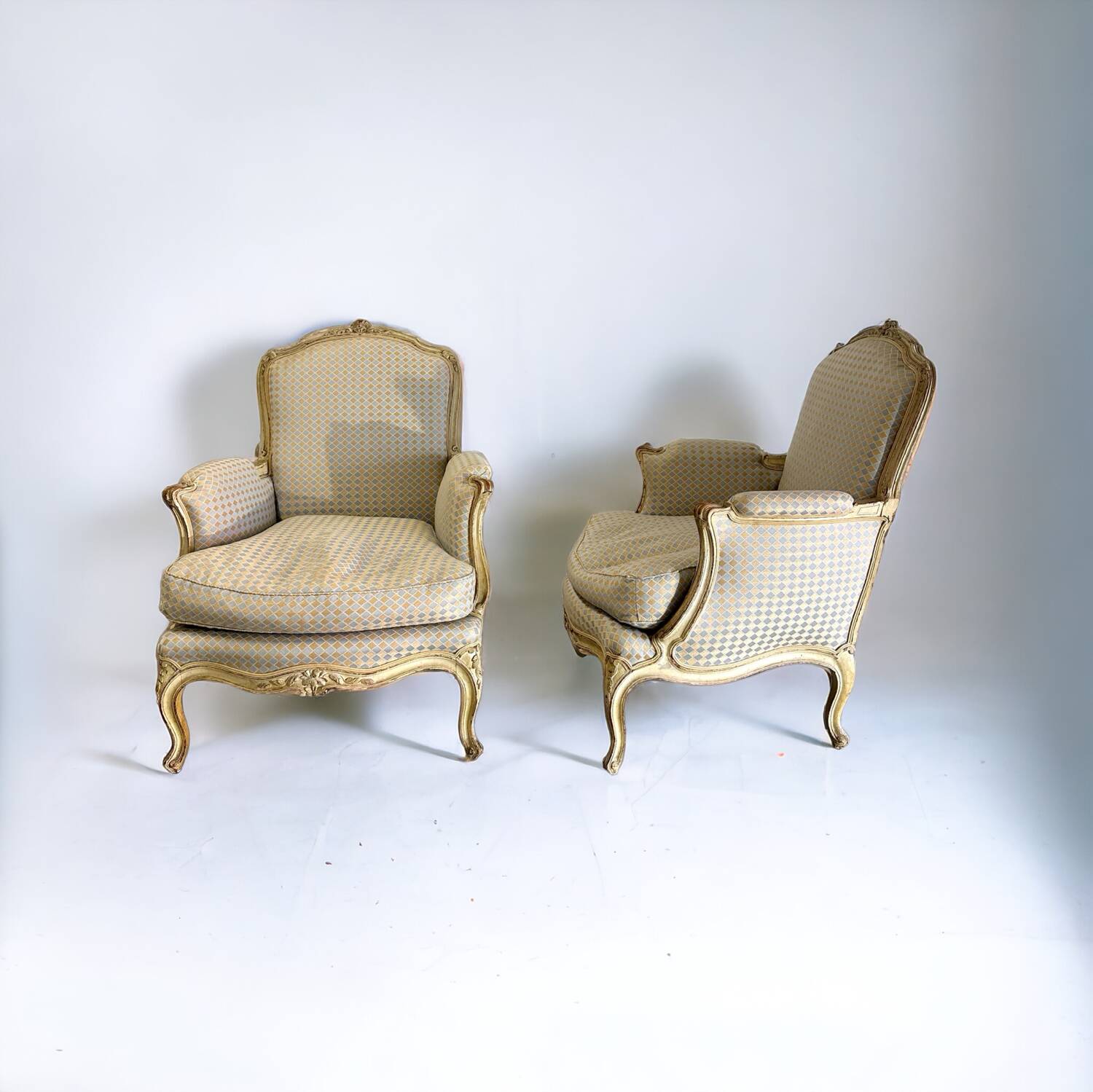 Louis XV lacquered salon from the 1900s.