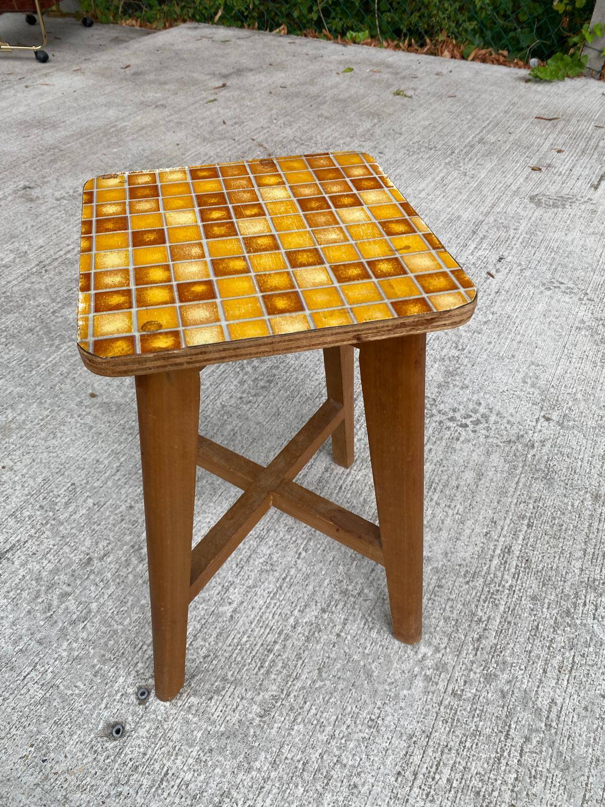 Scandinavian stool with amber mosaic effect top, 60s side table.