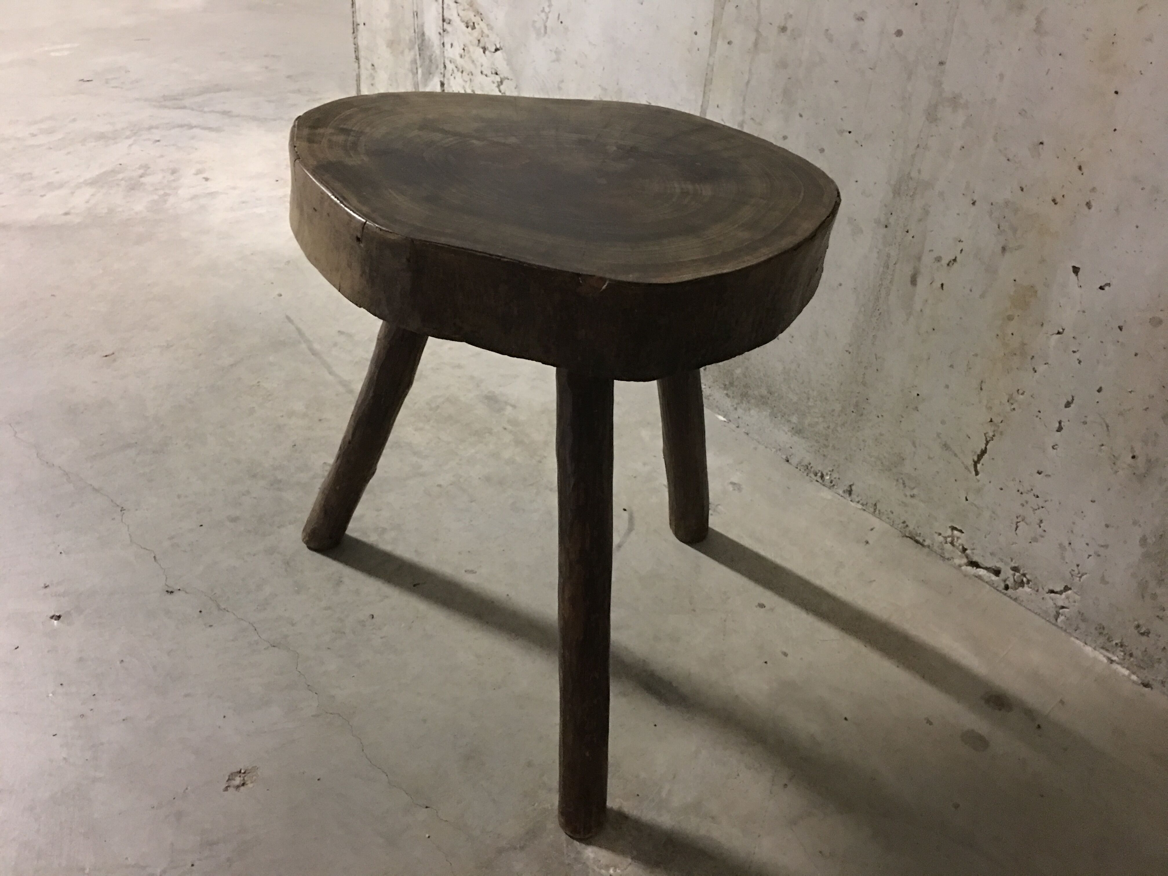 Farm tripod stool