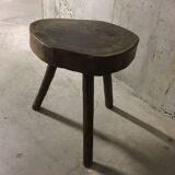 Farm tripod stool