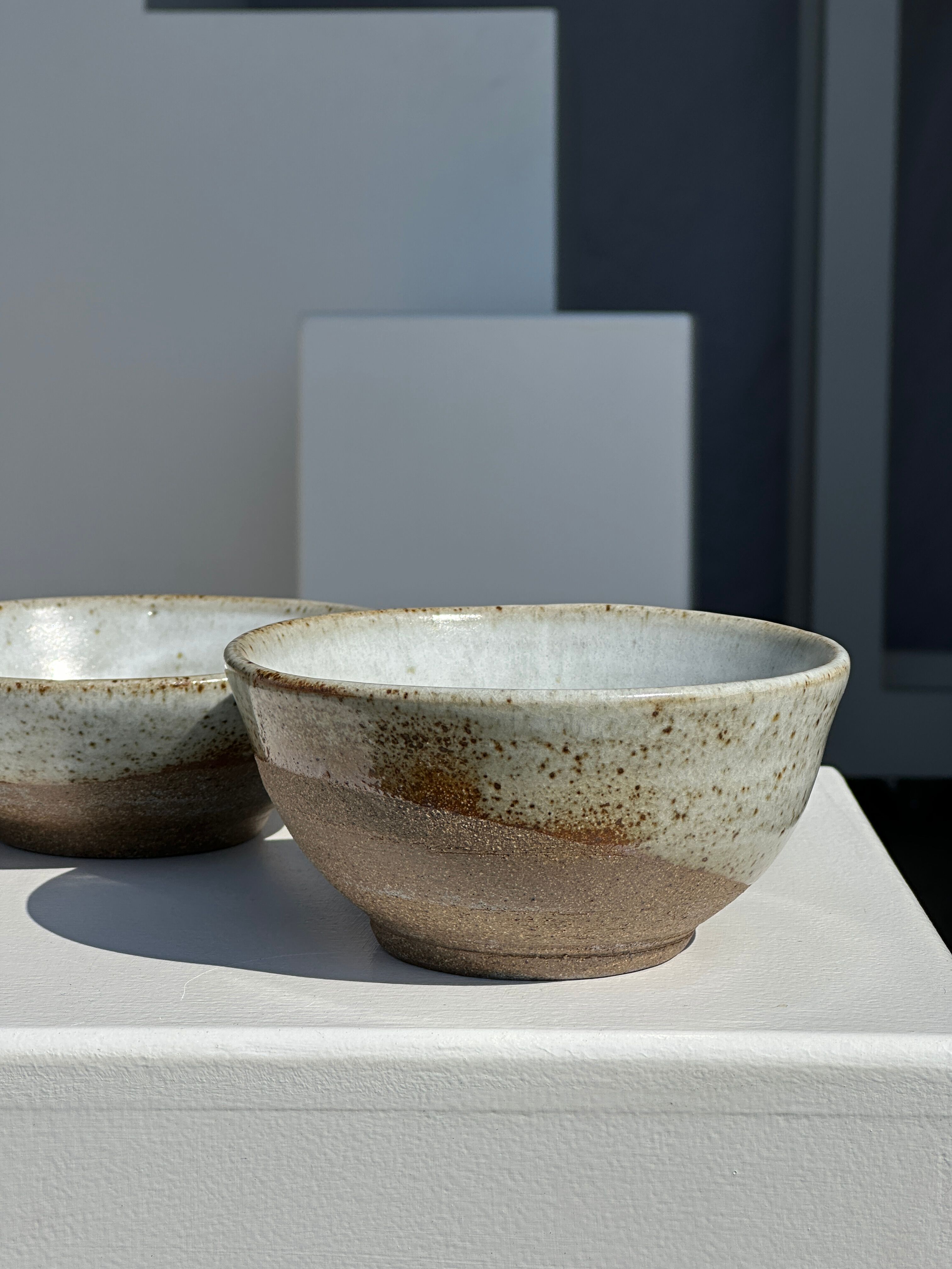 Duo of small brown bowls and speckled glazed ceramic (1top + 1bottom)
