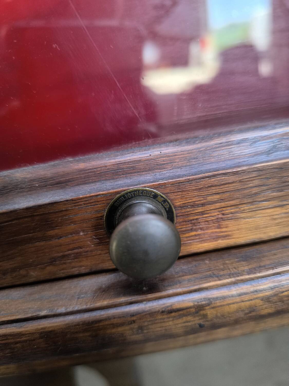 Oak display cabinet MD 1900