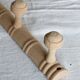 Porte manteau mural vintage en bois brut – Style Art Déco
