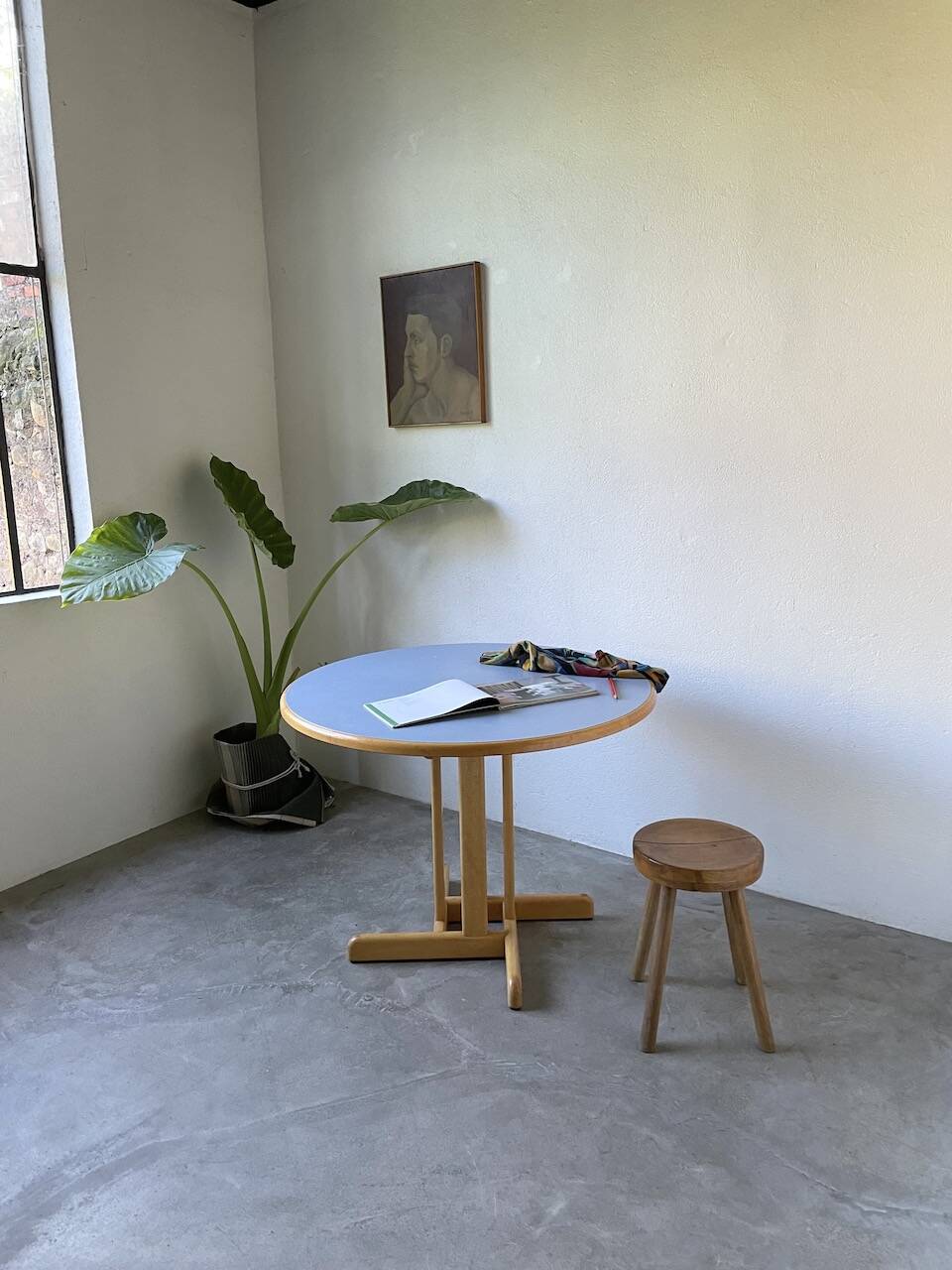 80s round beech table