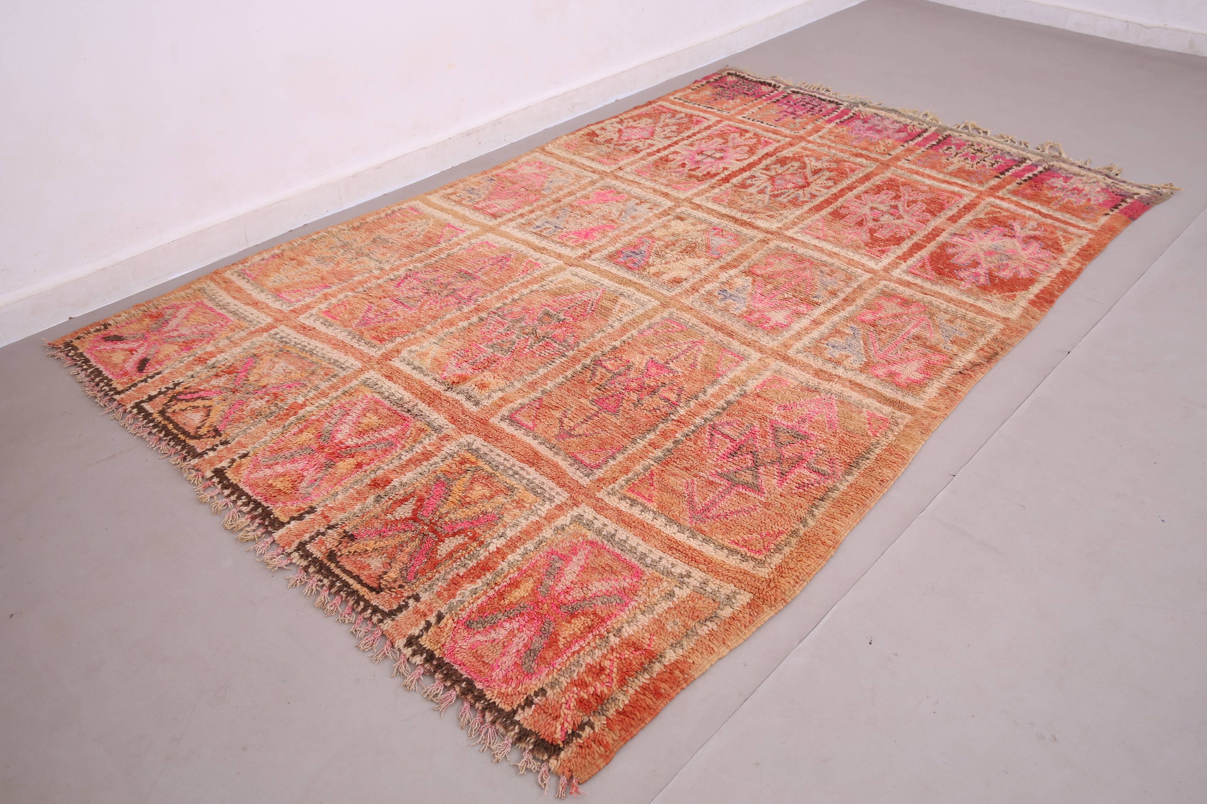 Pink Vintage Moroccan Boujaad Rug 171 x 273 cm - Berber Wool Rug Handmade