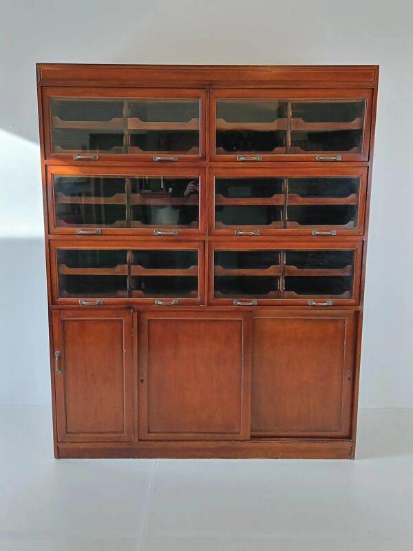 Vitrine anglaise en acajou datant d'environ 1910