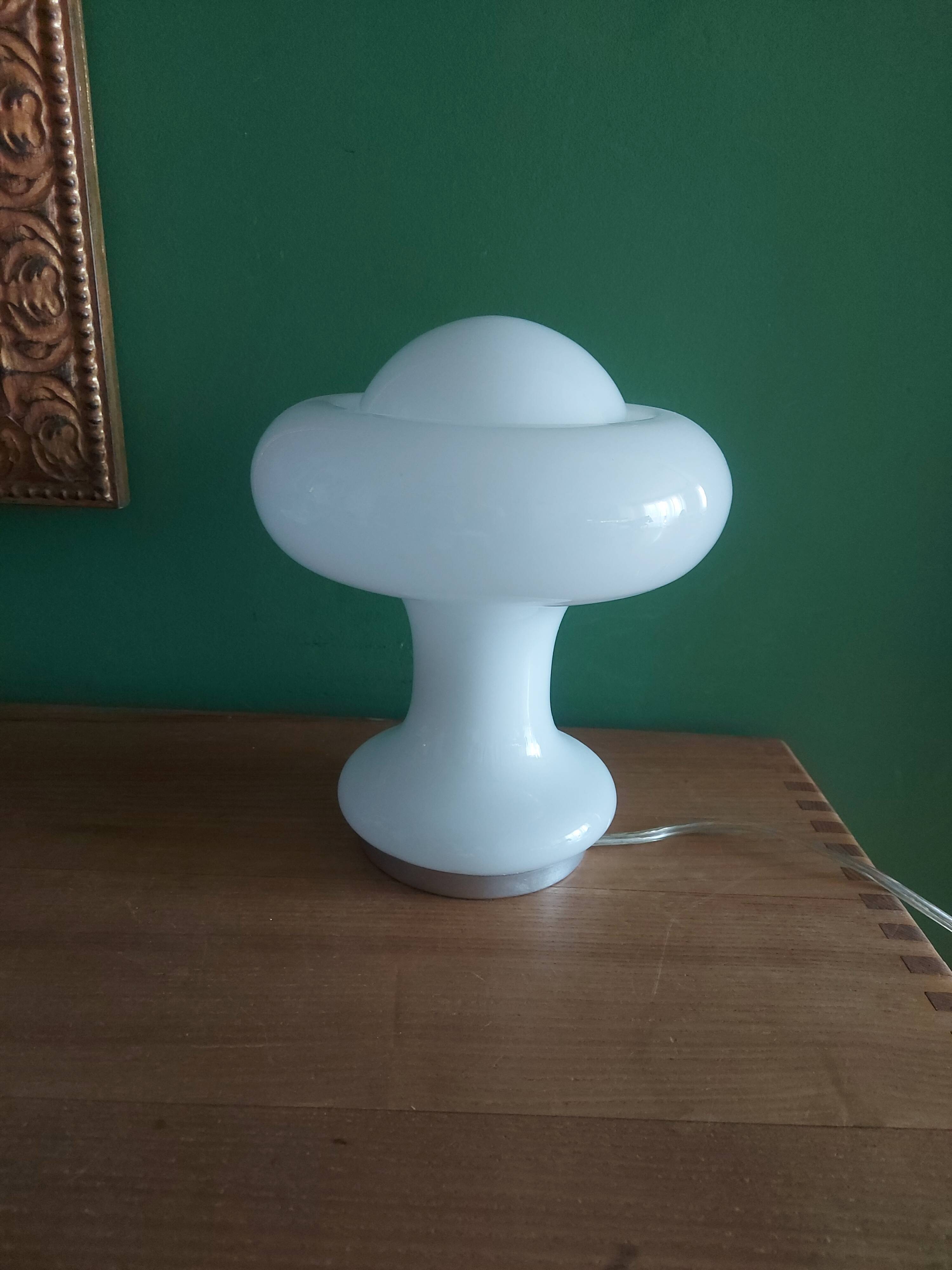 Mushroom lamp peill putzler in white opaline 60'S