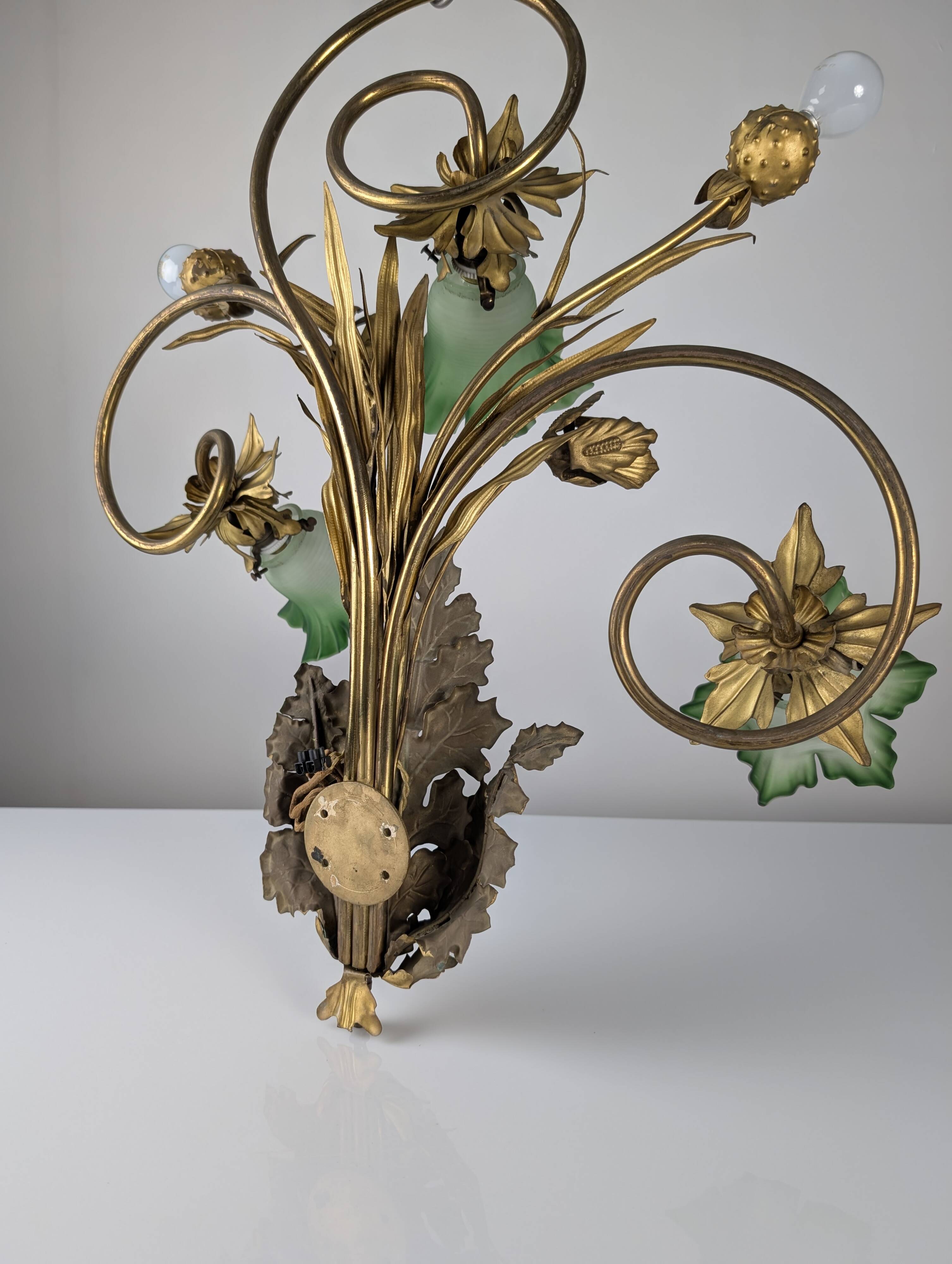Art Nouveau Chestnut Leaf and Green Glass Sconce, 1900s