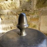 Soup bowl and its tin tray