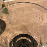 Set of 8 retro wine glasses in engraved glass