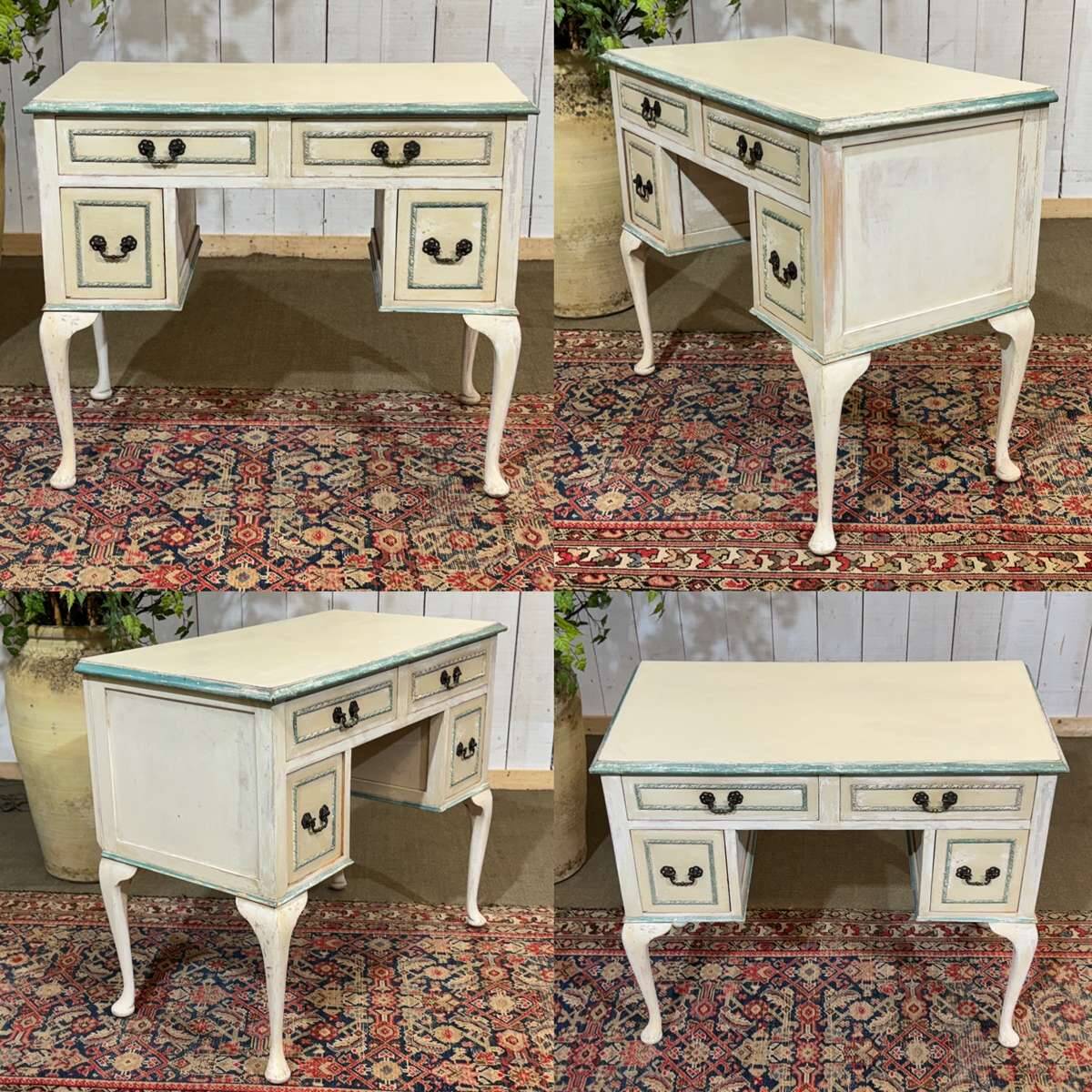 English desk in pine from the 1950s.
