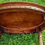 Pedestal table