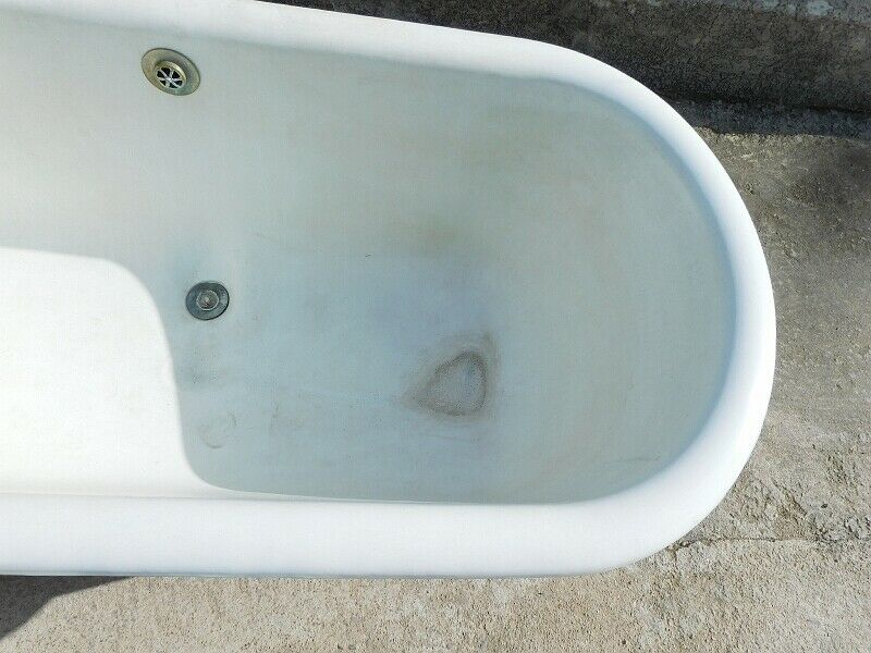 An emailed cast iron bathtub