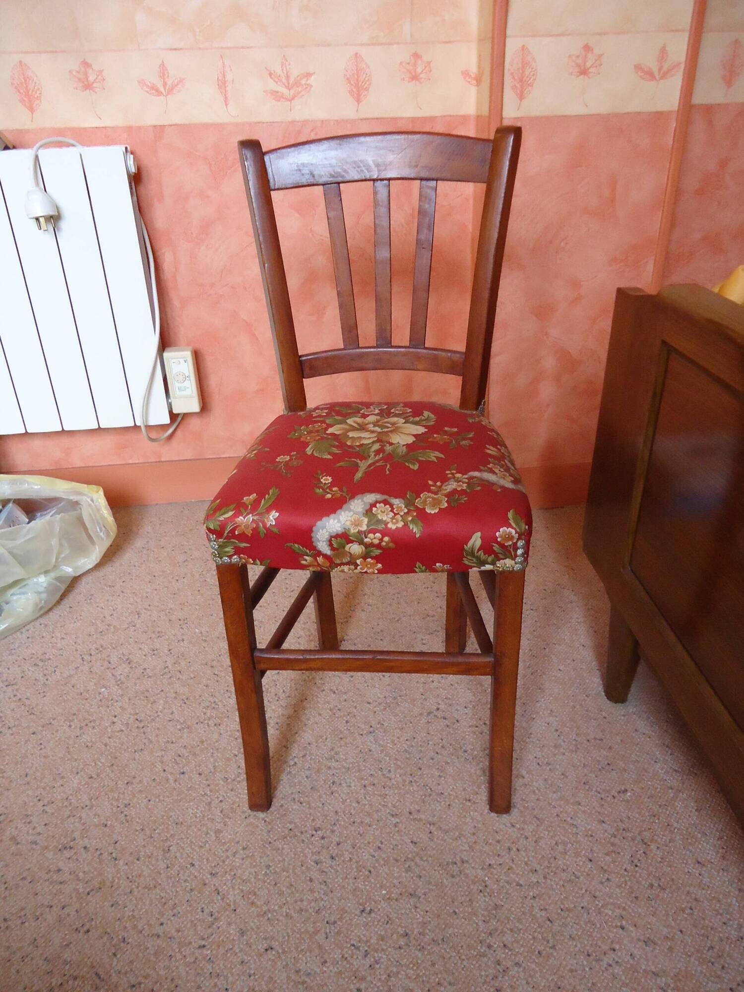 Floral fabric chair