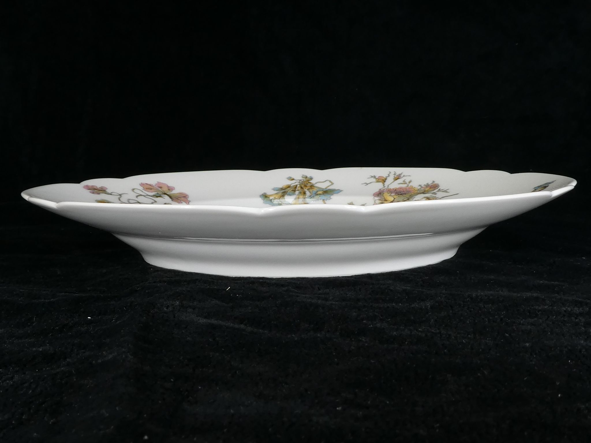 Limoges porcelain round plate for e.Bourgeois Paris no.2