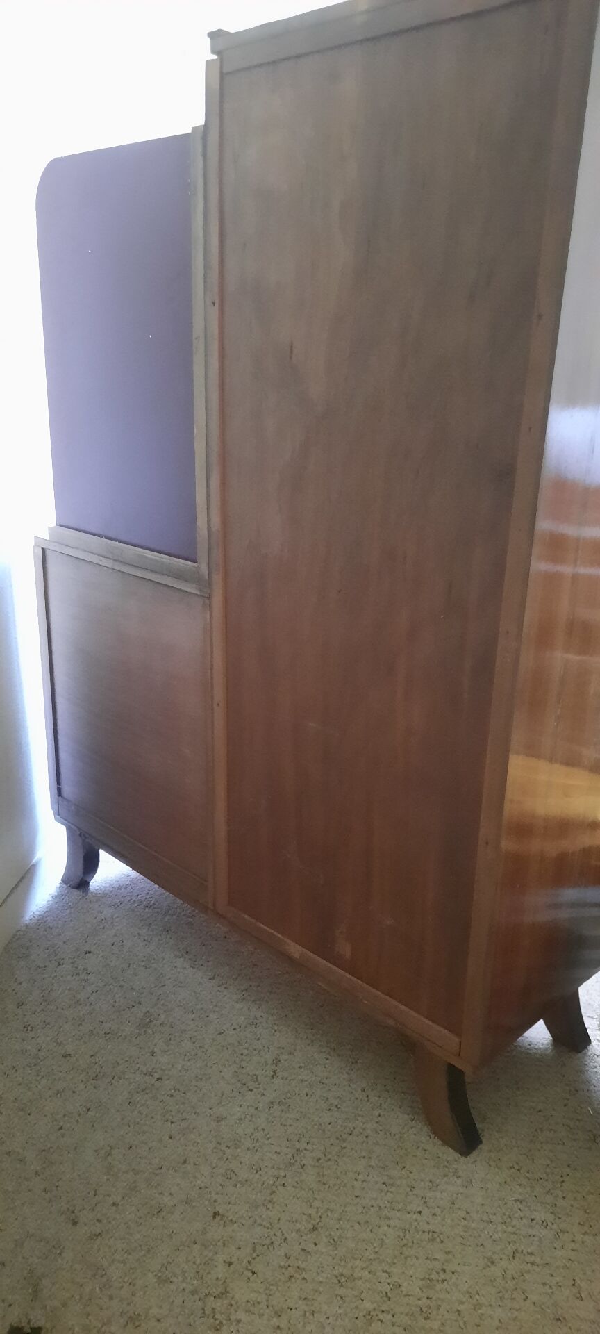 Asymmetrical wardrobe