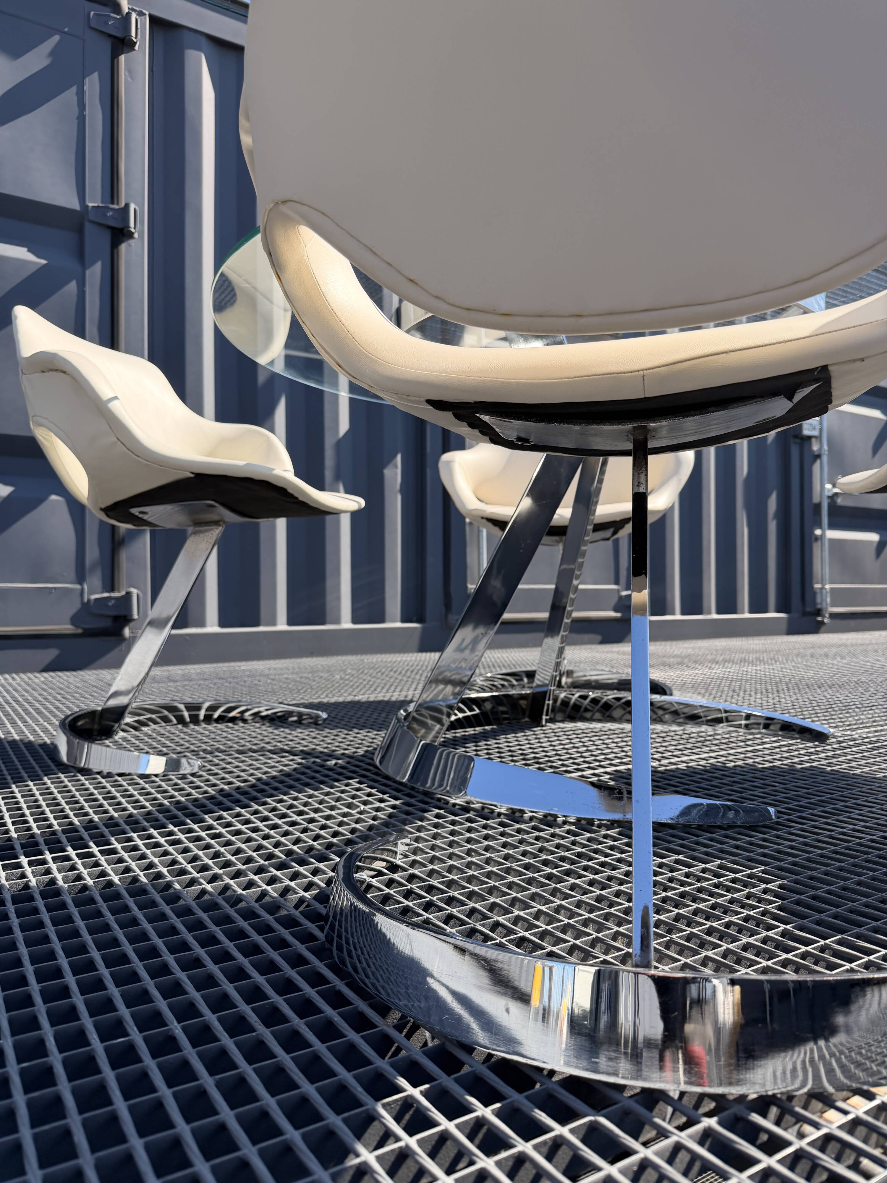 Dining Room Set Scimitar Boris Tabacoff MMM 1970 | Glass and Chrome