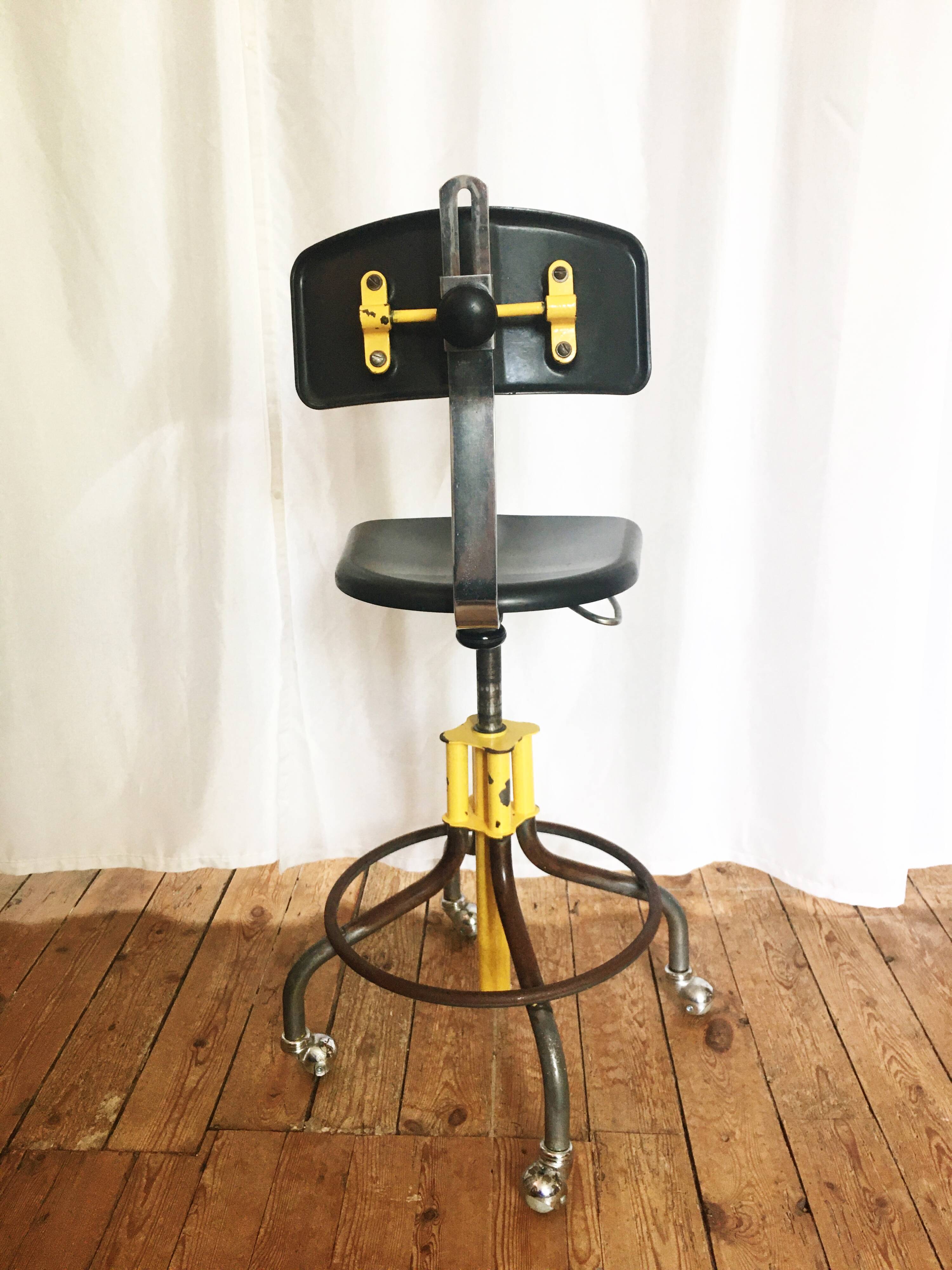 Baken workshop chair in bakelite 30/40 brand Rex