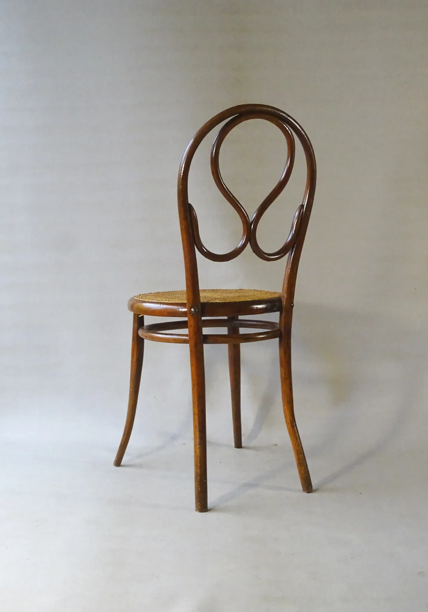 Thonet Chair No. 20 OMEGA circa 1870, original condition Bentwood