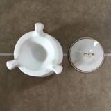 Pot couvert en porcelaine blanche