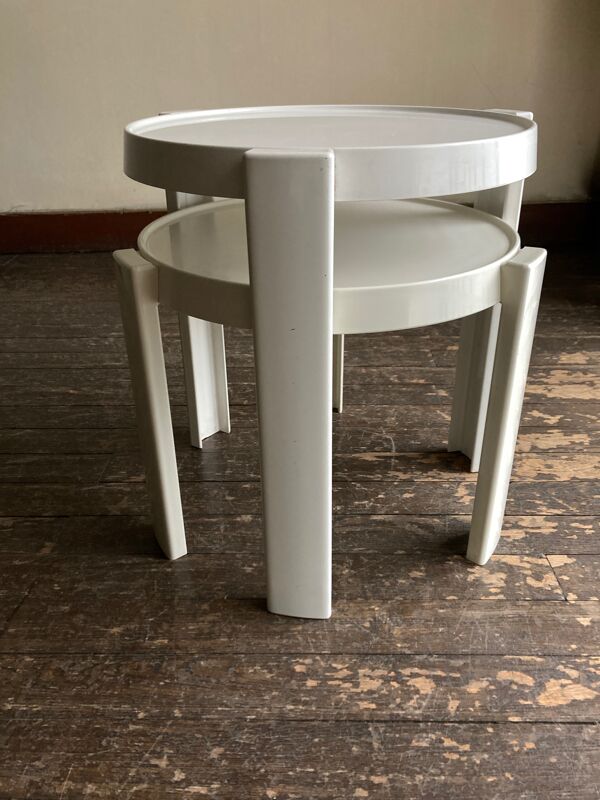 Tables gigogne design italien 1960 Kastilia space age