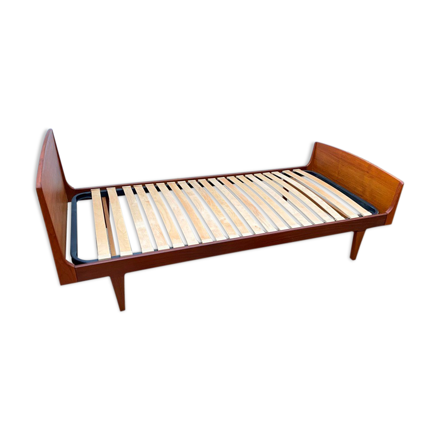 Single bed in Scandinavian NF teak 60s