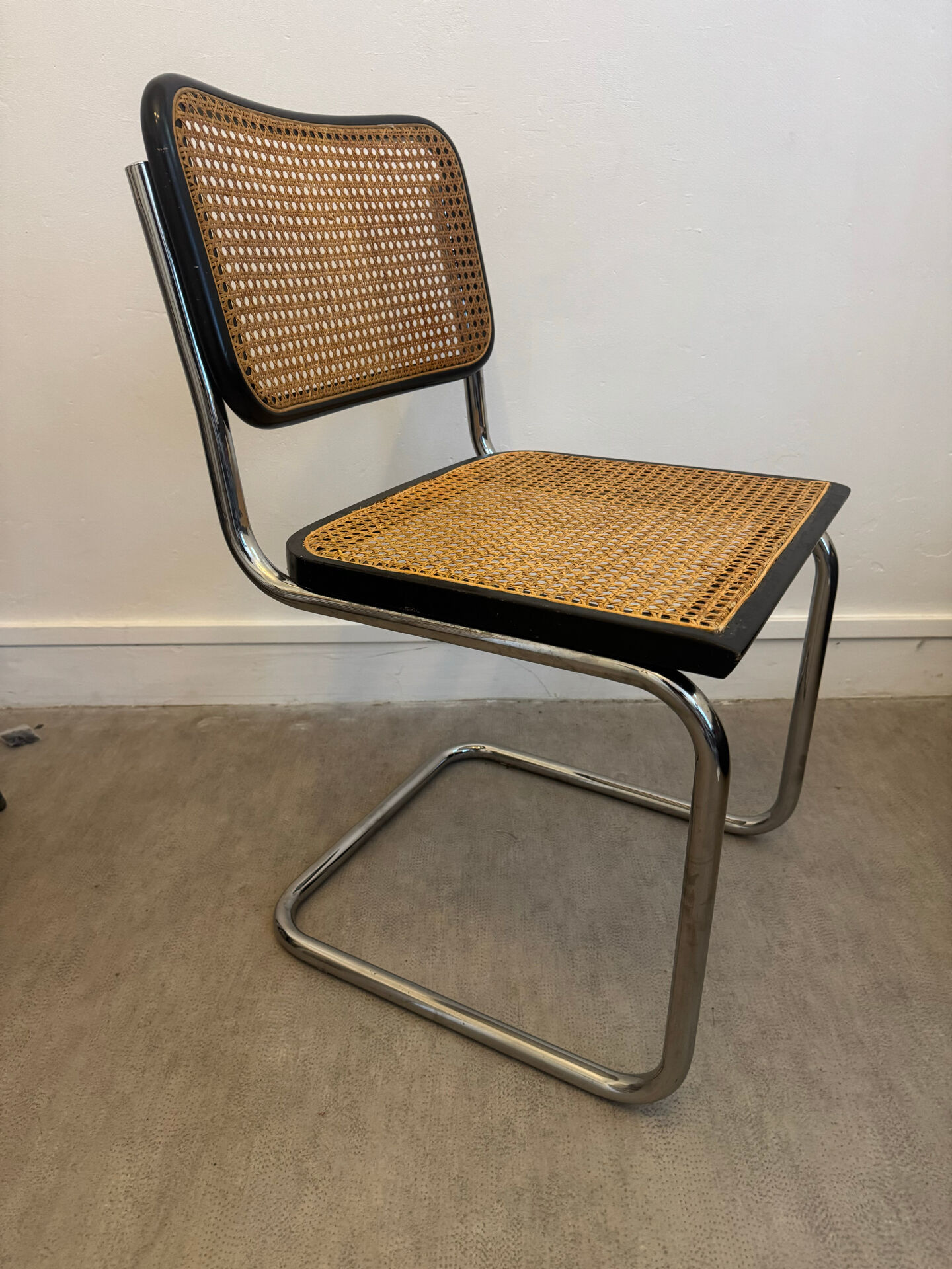 Marcel BREUER black b32 -cesca chair made in Italy