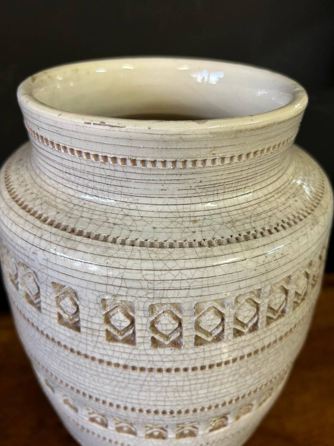 Jean Besnard ( 1889-1958) D’après, Vase à Glaçure Craquelée à Motif Géométrique Vers 1940
