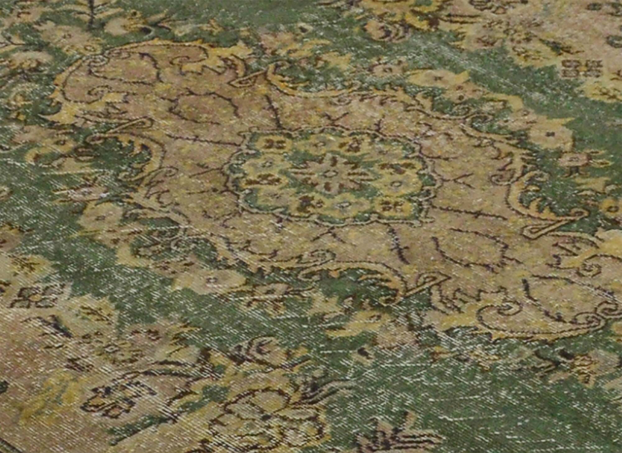 One-of-a-kind turkish handwoven vintage rug - rustic vintage charm 265x 161 cm