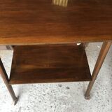 Rolling serving table
