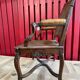 Fauteuil en noyer à fond de canne d'époque Régence début XVIIIème siècle