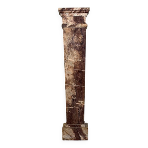 Colonne en marbre, vers