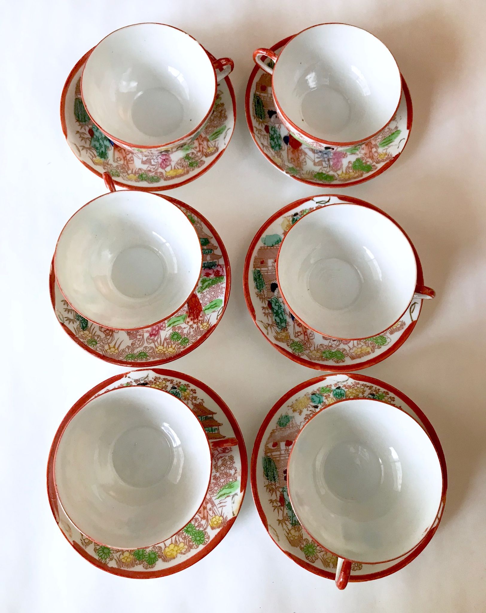 Japanese porcelain tea service at the end of the 19th century