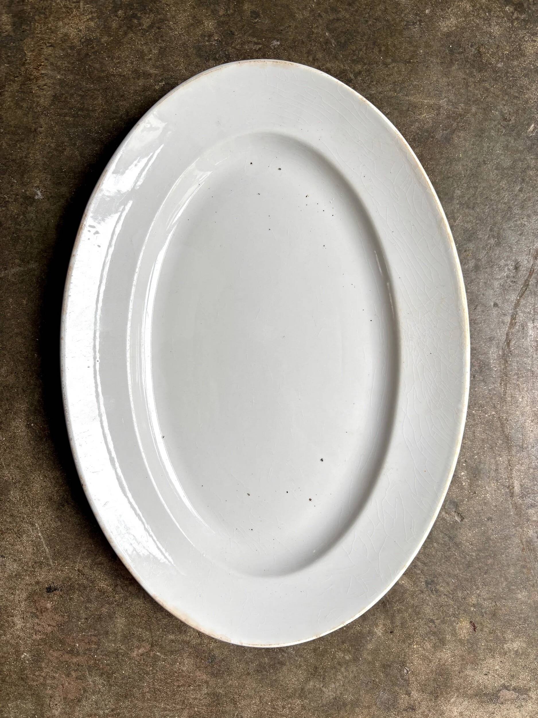 Creil & Montereau oval dish in white ironstone, "Labrador" service