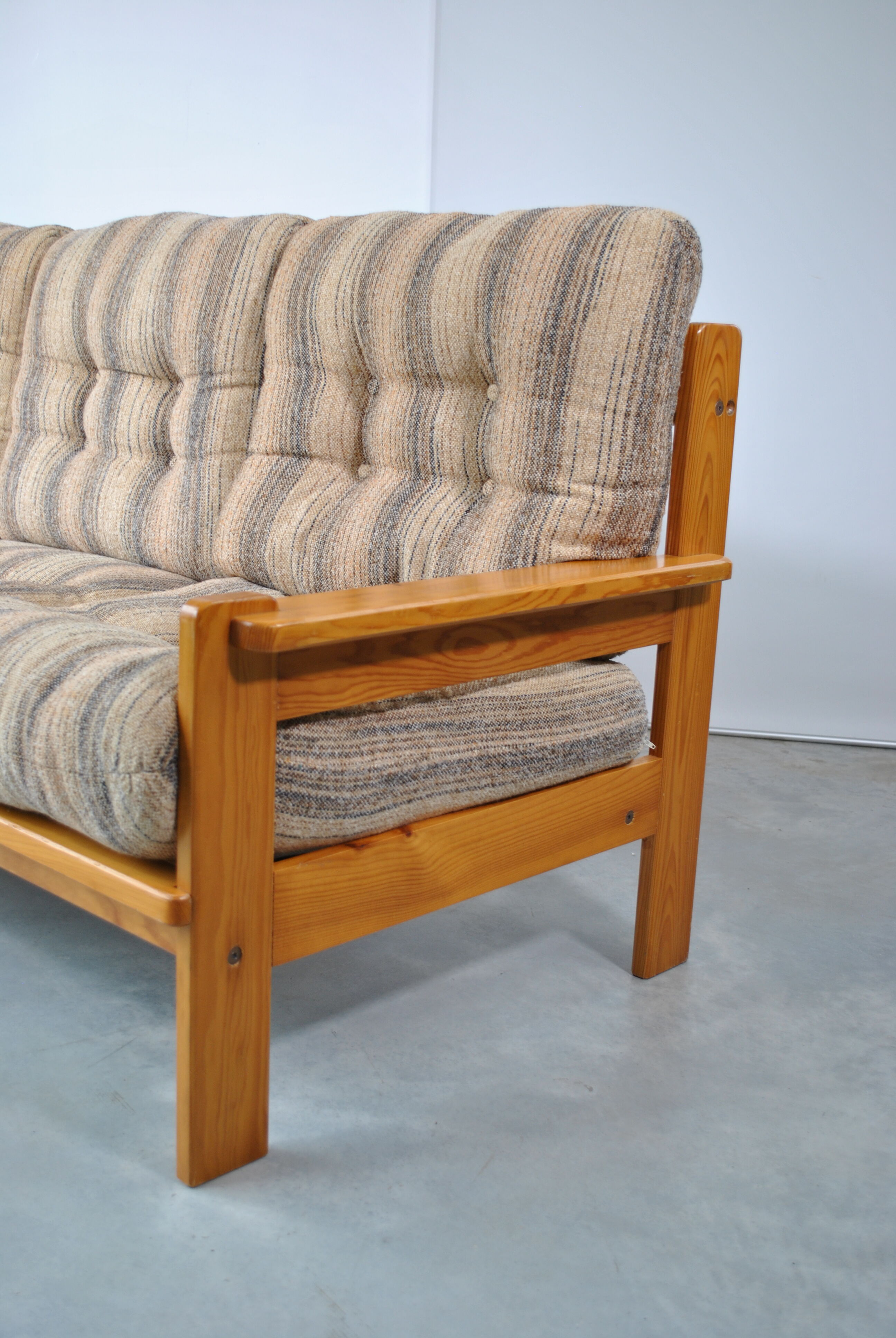 Pine sofa 1980