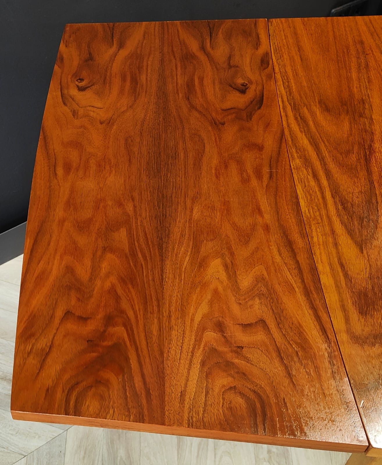 Mid century dining table vintage - extendable