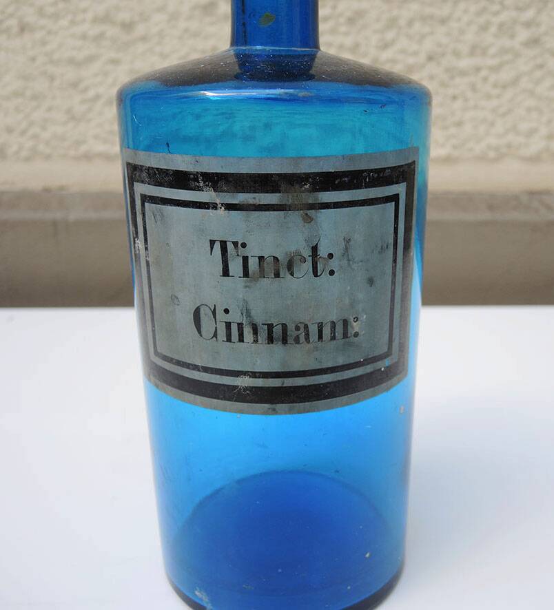Old Blue Glass Apothecary Jar - Tinct: Cinamm