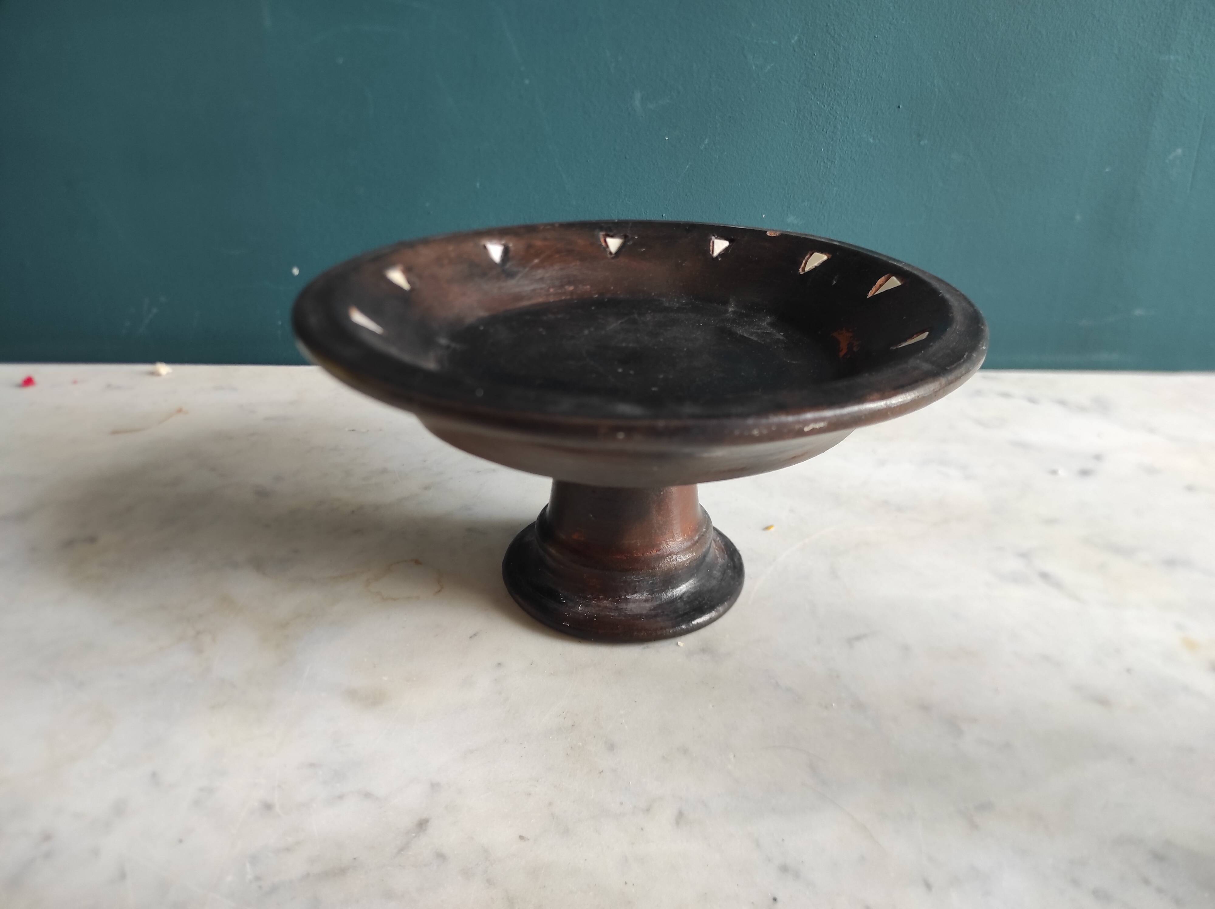 African serving plate