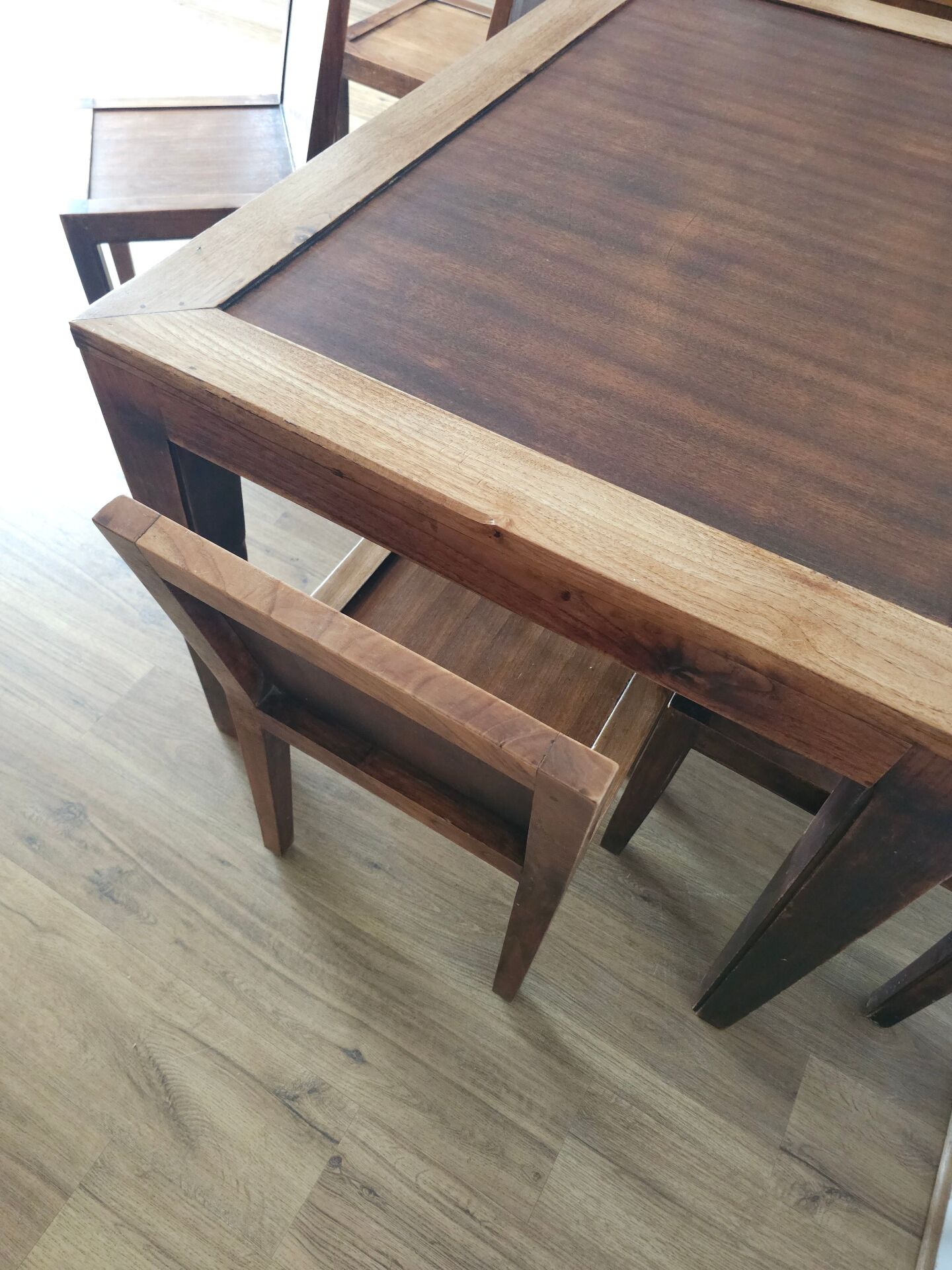 Rustic-Chic vintage design table