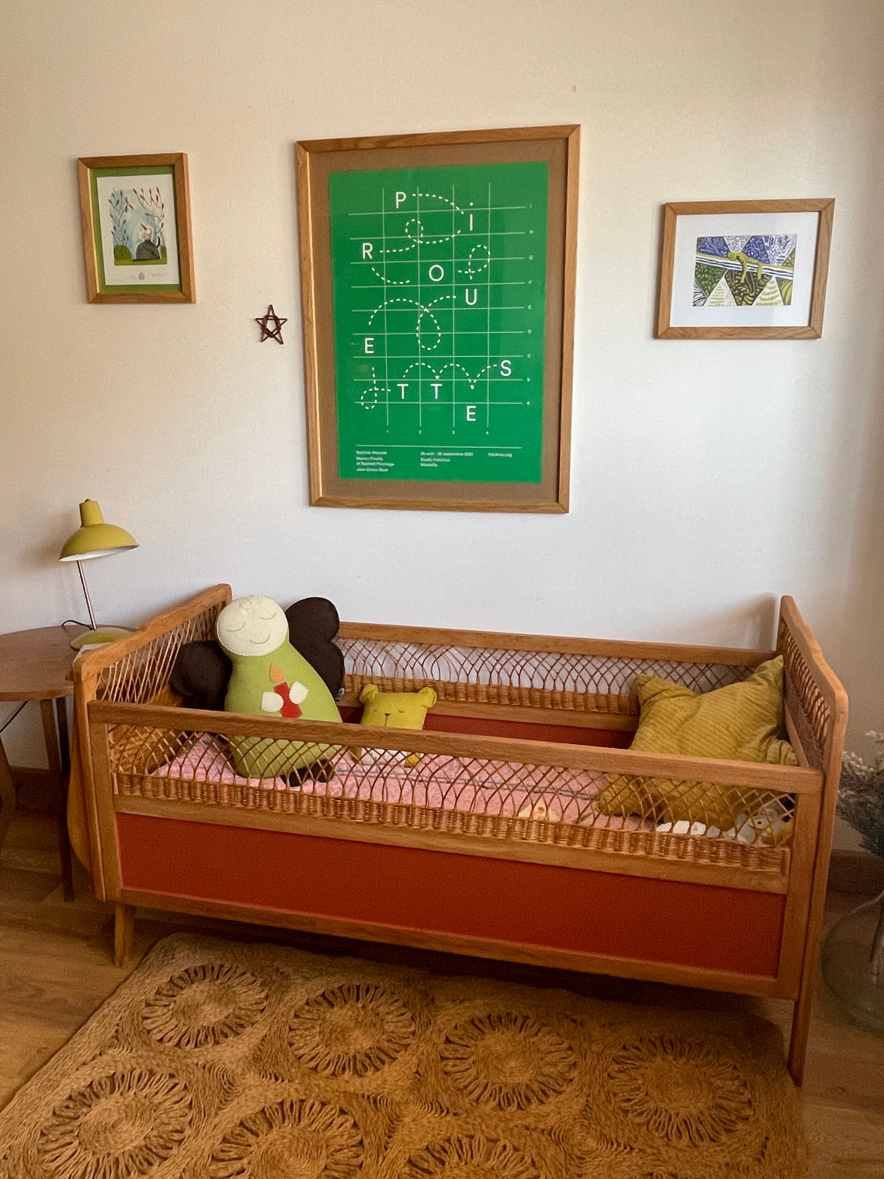 Vintage rattan bed for baby/child