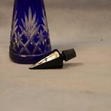Carafe bleue à bouchon noir XIXe siècle