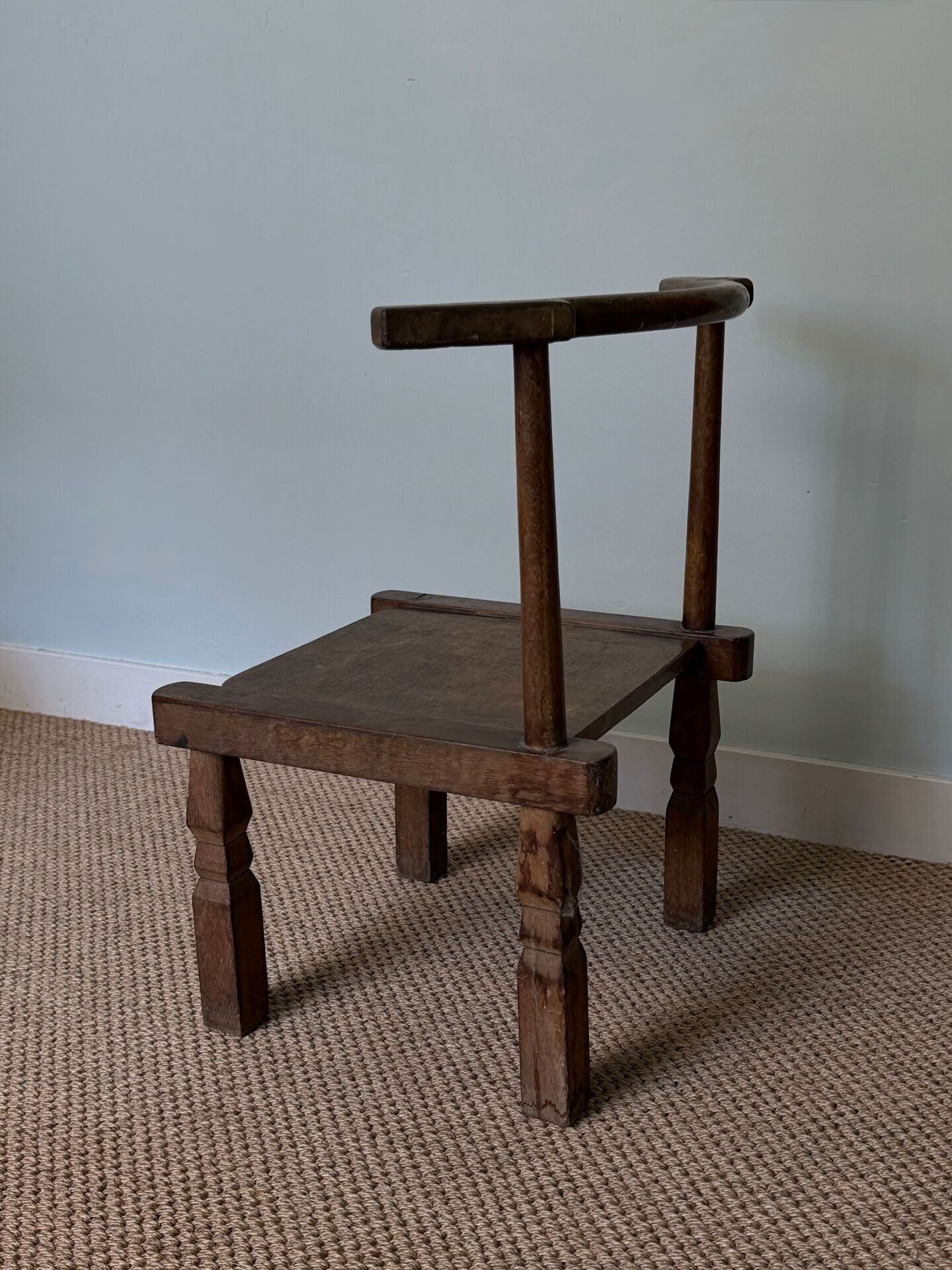 Handcrafted low chair in solid wood – Ivory Coast