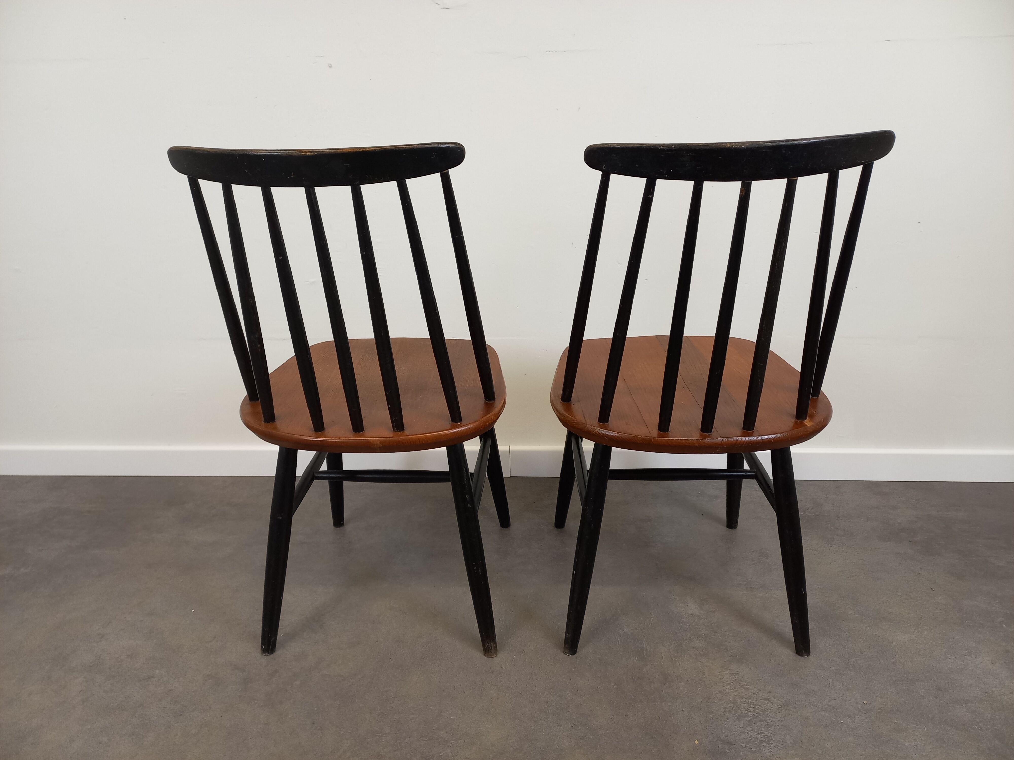 Pair of Scandinavian chairs