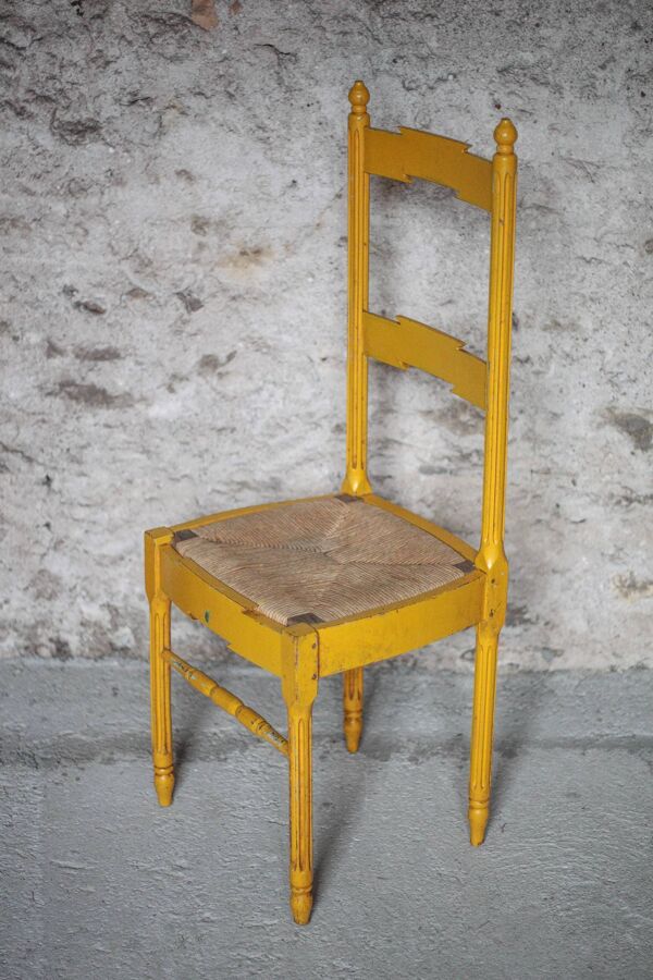 Chaise bois ancienne, chaise bois peinte jaune,chaise assise tressage osier
